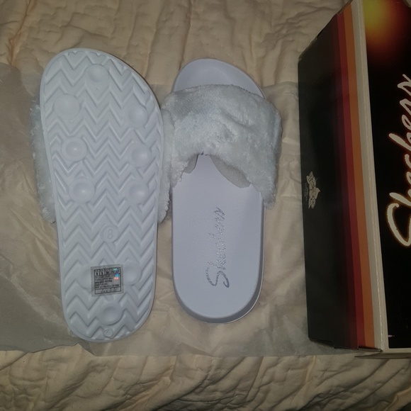 Skechers slides - Picture 2 of 3